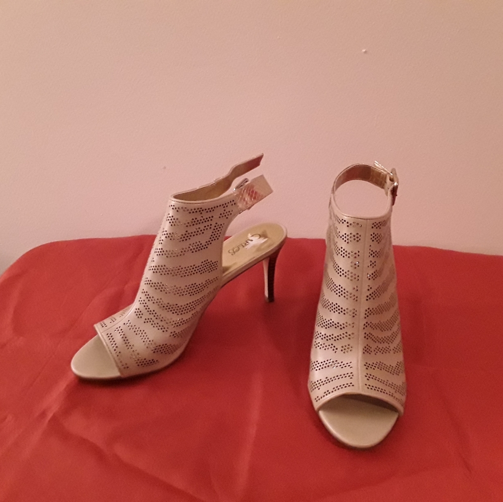 Tan dress sandals